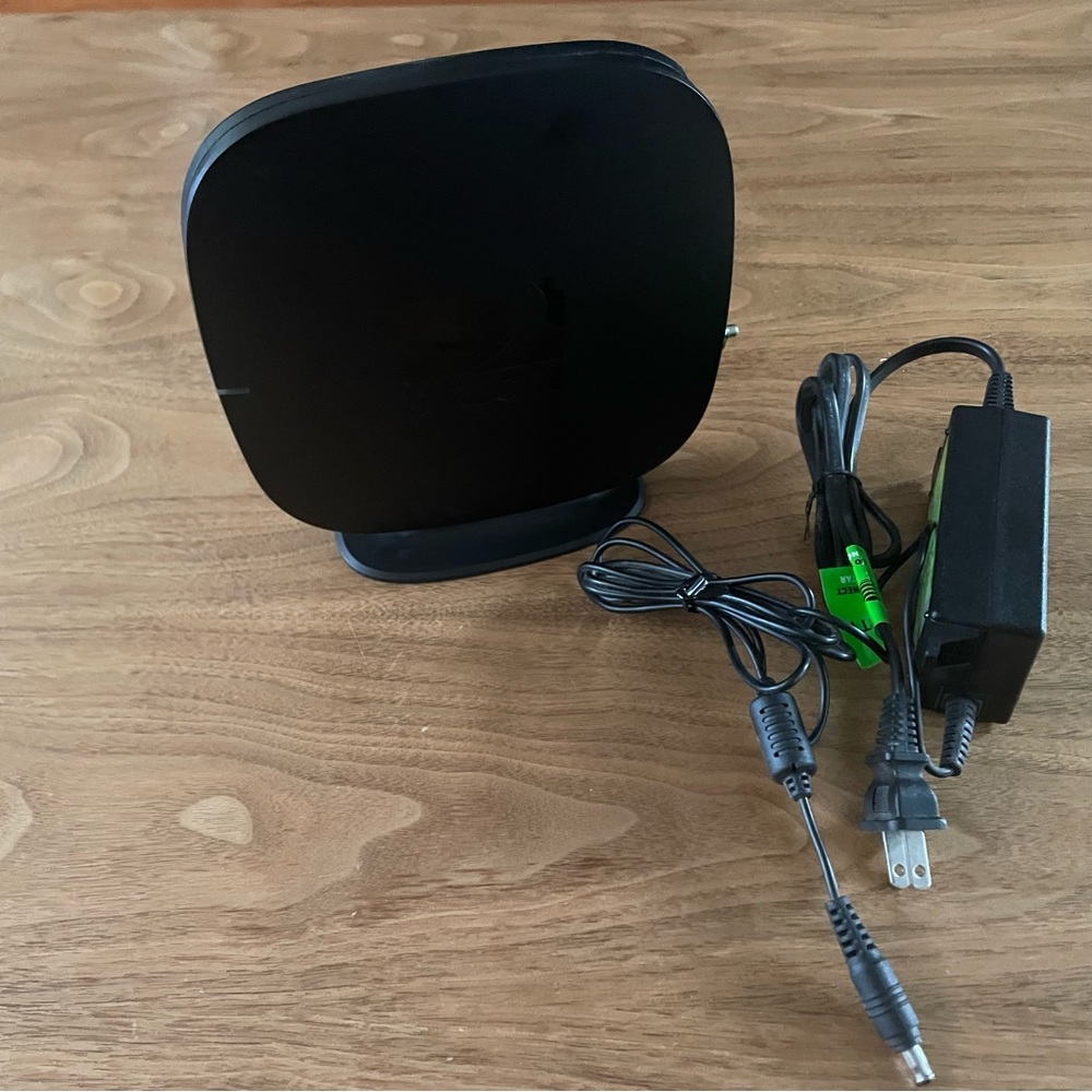 DIRECTV Wireless Video Bridge with adapter